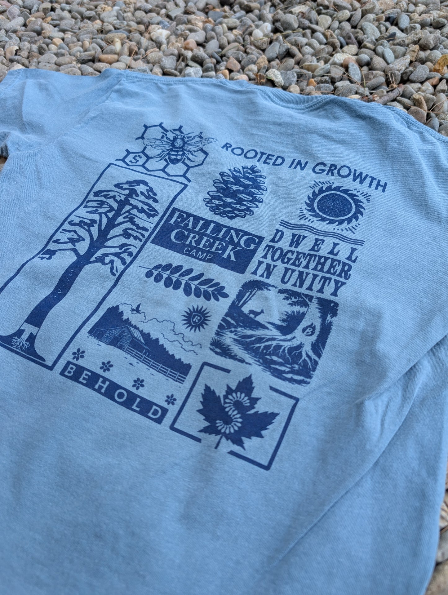 T-Shirt - Cabin Lines
